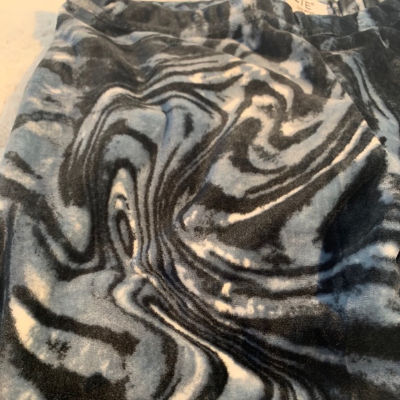 Super soft leggings - Picture 2 of 4